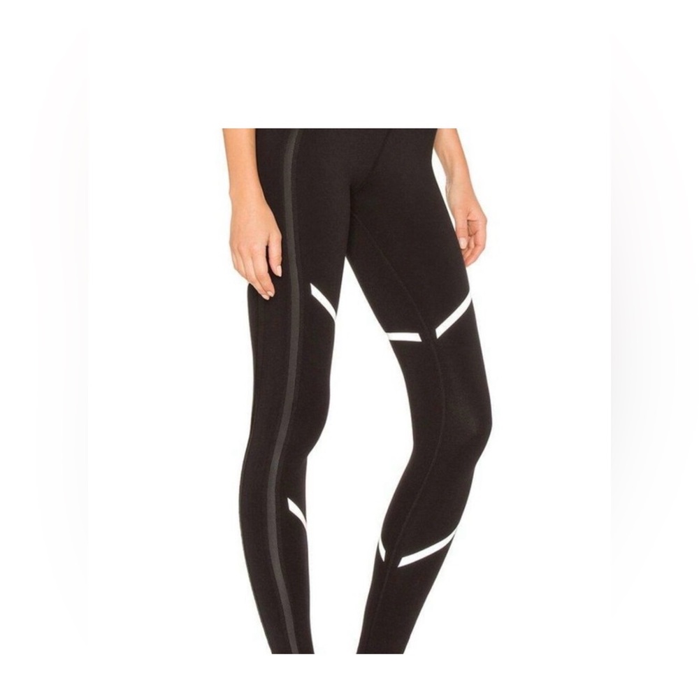 Women's Alo Continuity Black Leggings